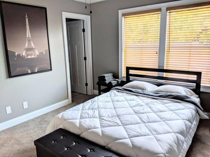 Spacious Deluxe House For You, Your Family And Friends Charlotte Exterior foto